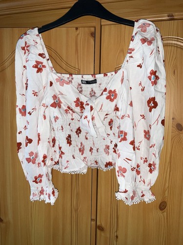 Zara ladies size 8 crop - xs,