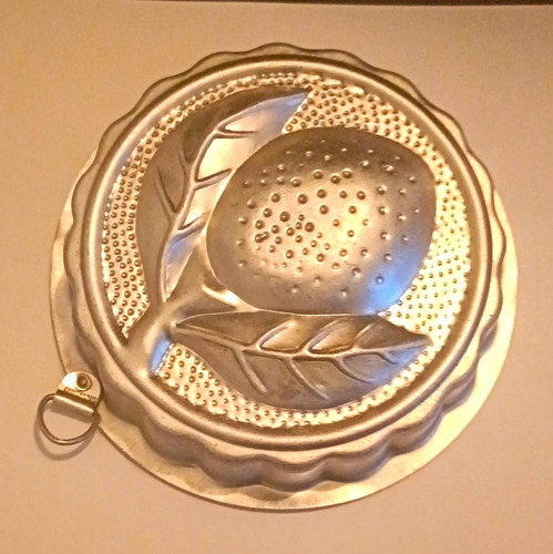 1970s vintage jelly mould - 1970s,