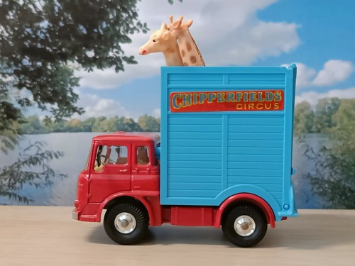Corgi toys 503 bedford - toys,