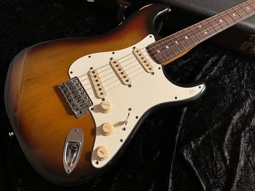 Vintage 1975 fender - vintage,