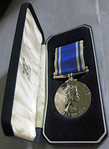 Police eiir long service - long,
