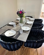 Set of 6 dining room chairs