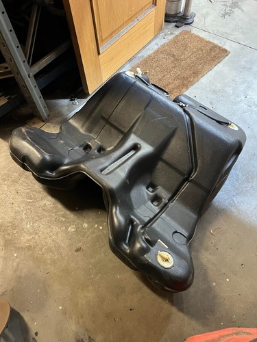 Nissan r33 fuel tank skyline - r33,