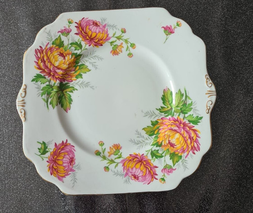 Chrysanthemum gladstone plate - gladstone,