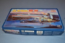 1/144 Minicraft US Airlines MD-80  Plastic model kit no 14493