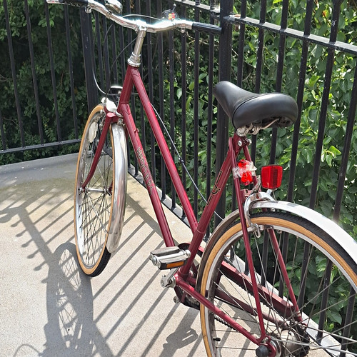 Hercules burgundy 26in speed - 26in, 3-speed