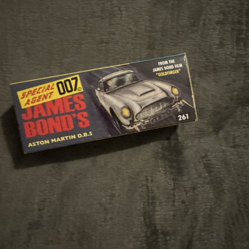 Corgi james bond aston - aston, martin
