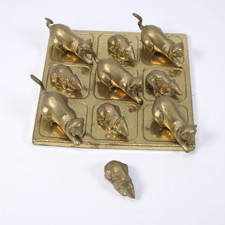Brass Cat vs Mouse Noughts &