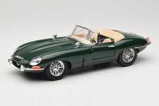 3016-M1 Jaguar E-Type Series 1 Roadster Green Bburago 1:18