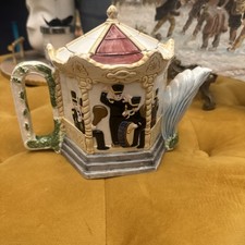 Leonardo Bandstand Novelty