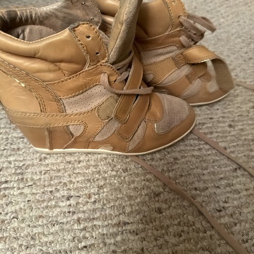 Ash wedge leather - ash,