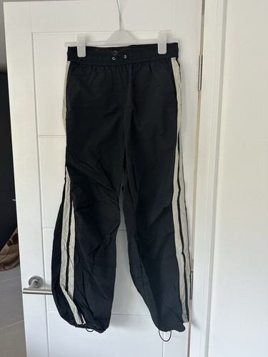 Men next black toggle - men’s,