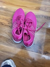 Laidies Trainers  Size 6