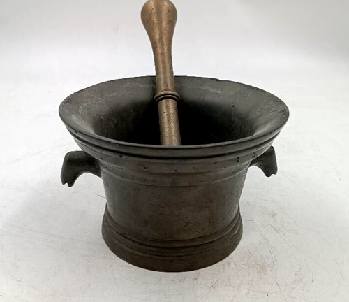 Antique bronze mortar xvii - antique,