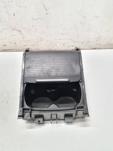 Volvo v70 2010 cup - 2010, holder