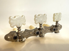 1 X classical Pearl Acoustic guitar tuning machines - tuners or tuning pegs