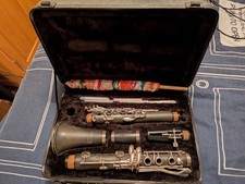 Montreux Clarinet with Case with Spare Rico Reeds