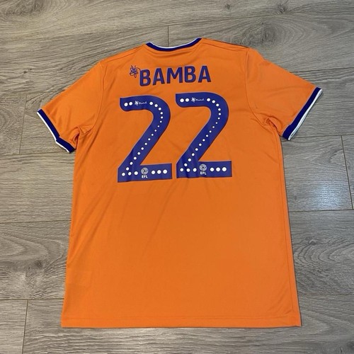 Cardiff city 2019 away - city,