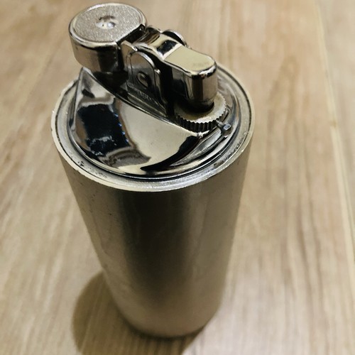 Vintage silver table lighter - silver,