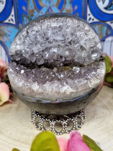 Stunning large druzy amethyst - stunning,
