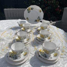 Queen Anne Yellow Floral 21