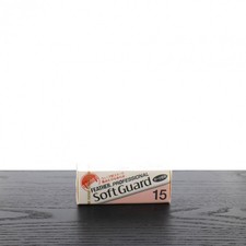 Feather Artist Club Soft Guard
