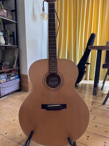Landola jumbo acoustic - j-80,