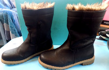 LADIES WATERPROOF BOOTS SIZE