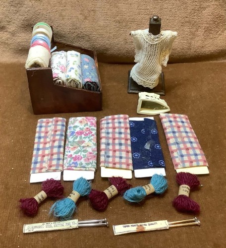 Vintage dolls house - vintage, 1:12