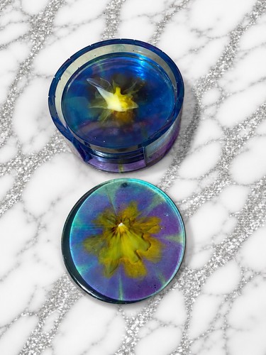 Handmade resin coaster set - resin,