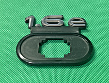 RENAULT 1.6 e - VINTAGE CAR BADGE / EMBLEM - 72 X 64  MM