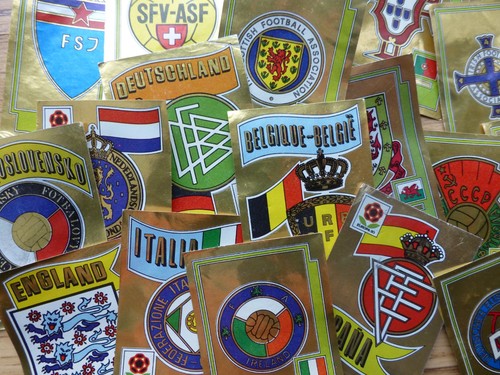 Panini europa team badges - panini,