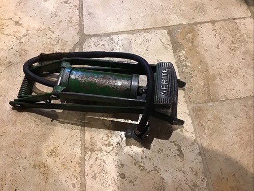 Aerite vintage foot pump - , in