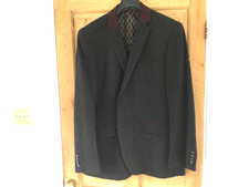 Tweed Jacket and matching Waistcoat, By Broadstone Brothers, Green, Size 48L.