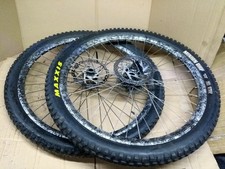 Mavic rims  on Hope Pro2 26”
