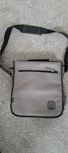 Grey airwalk laptop bag - grey,