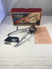 Vintage Pranafa Solingen, Germany manual Hair Clippers C150/1, boxed