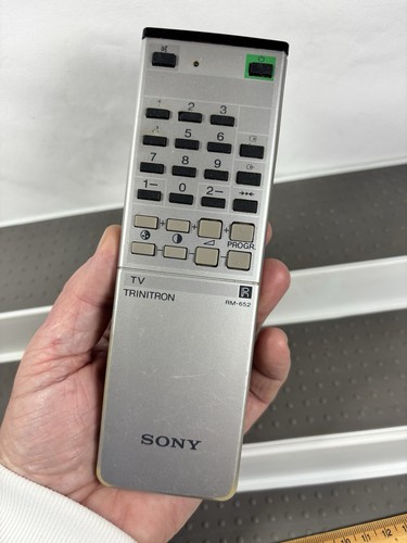 Original rare 652 sony - rm-652,