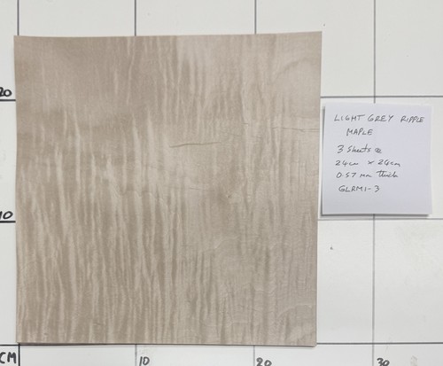 Light grey ripple maple - maple, real
