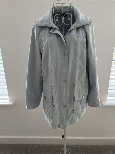 Lightweight pale blue - pale, by