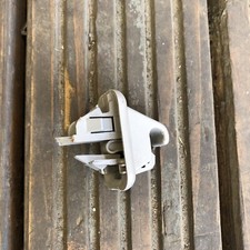 VOLVO SUN VISOR CLIP HOLDER STAY BRACKET 3572