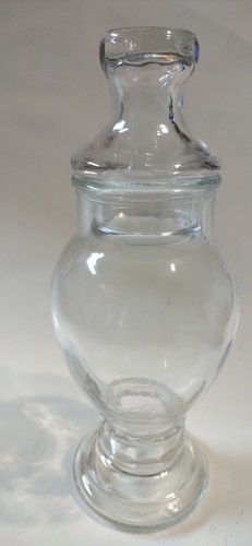 Vintage brach show - show, globe