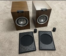 KEF R100 2-Way Bookshelf