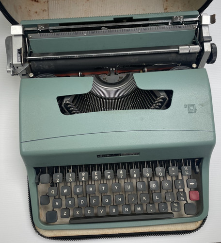 Olivetti lettera typewriter - olivetti, 32