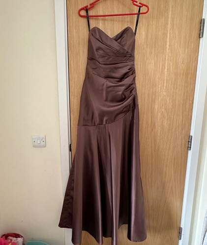 Brown dessy collection