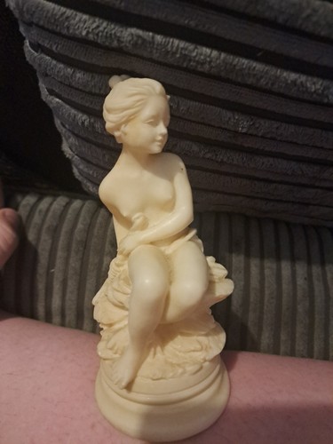 This vintage neoclassical - vintage,