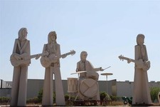 THE BEATLES STATUE GLOSSY