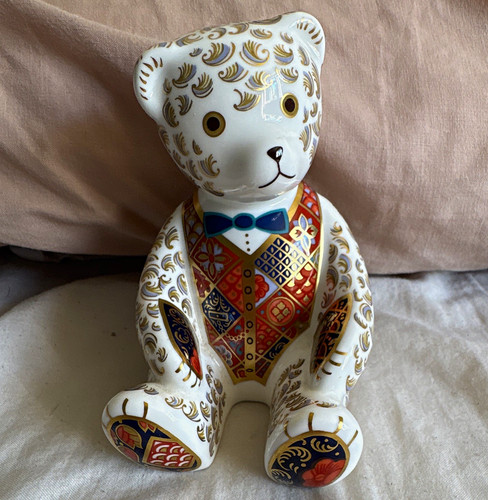 Royal crown derby - crown,