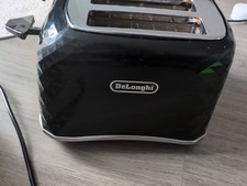 De'Longhi 4-Slice Toaster and Kettle Set Black