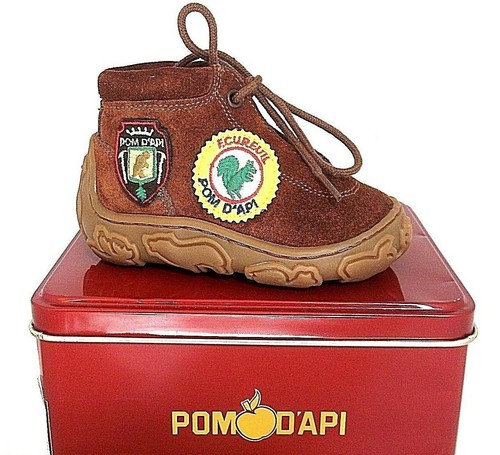 Pom api animals spy badge - d'api,